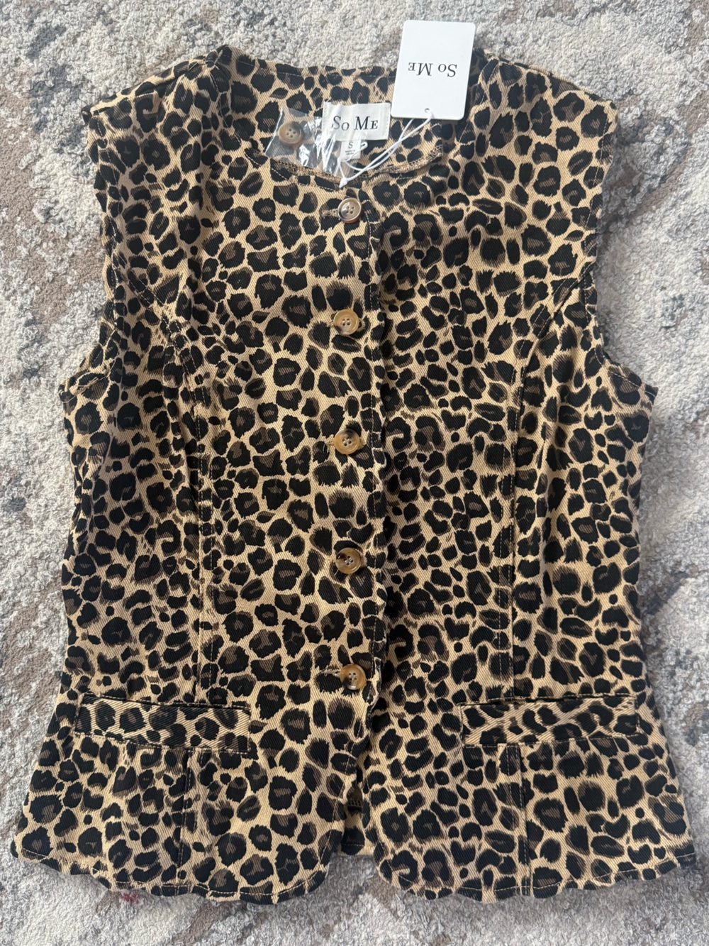 NWT Leopard Button Up Vest - Small